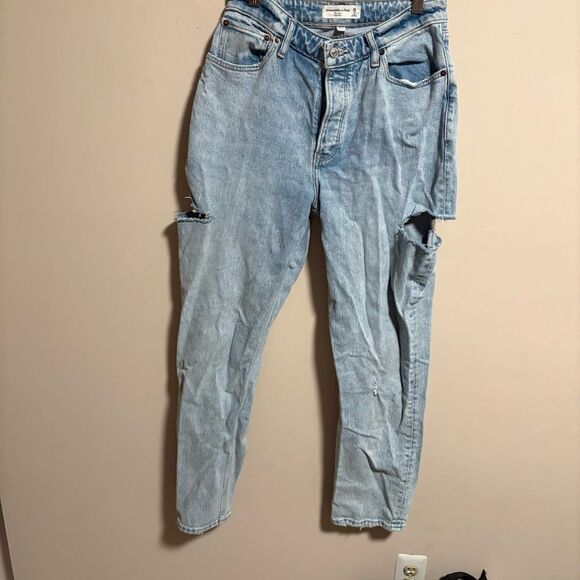 Abercrombie & Fitch “The Dad” High Rise Jeans | Curve Love | Size 6 (28R) - Picture 3 of 7
